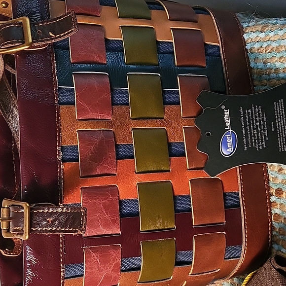 Ameri Leather Bag With Removable Insert Bag - Picture 10 of 10